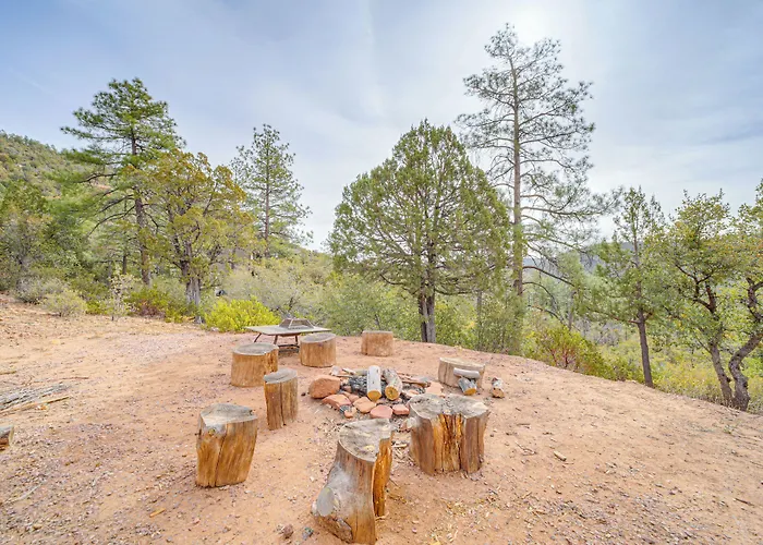 Dom wakacyjny Strawberry Hideaway In The Pines W/ Hot Tub! *