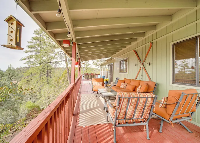 Strawberry Hideaway In The Pines W/ Hot Tub! Dom wakacyjny